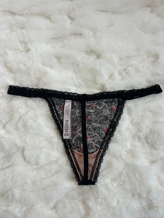 Victoria’s Secret Lace V String Thong Panty S - Picture 2 of 3